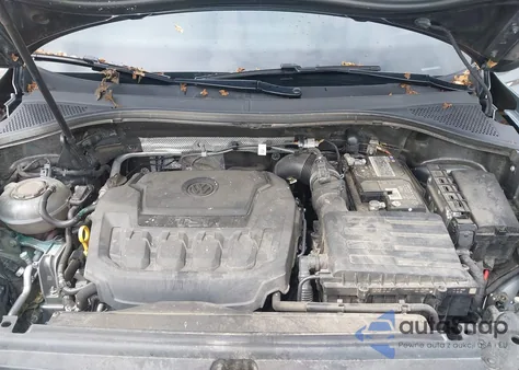 2020 Volkswagen Tiguan 2.0T Se/2.0T Se R-Line Black/2.0T Sel z USA, uszkodzony, nr VIN 3VV2B7AXXLM156864